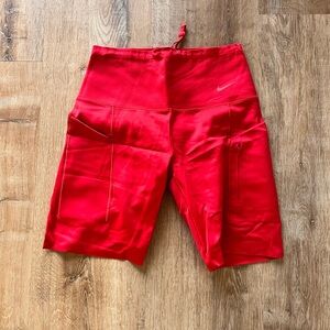 Nike GO Firm-Support High Waisted 8” Biker Shorts w/ pockets